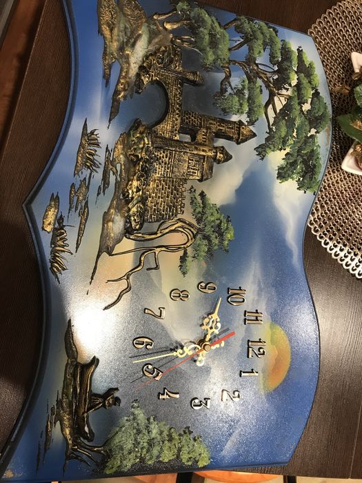 Zegar ścienny na drewnie 3 D