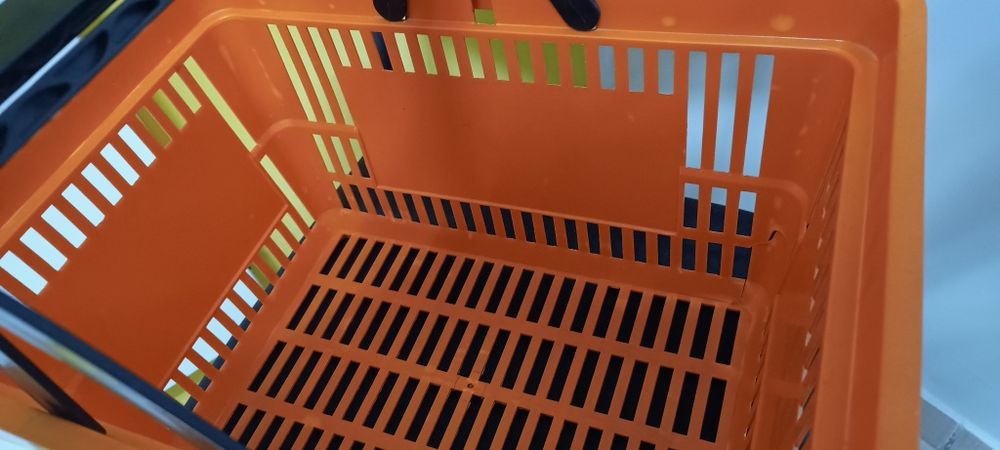 Кошик для покупців 22л.