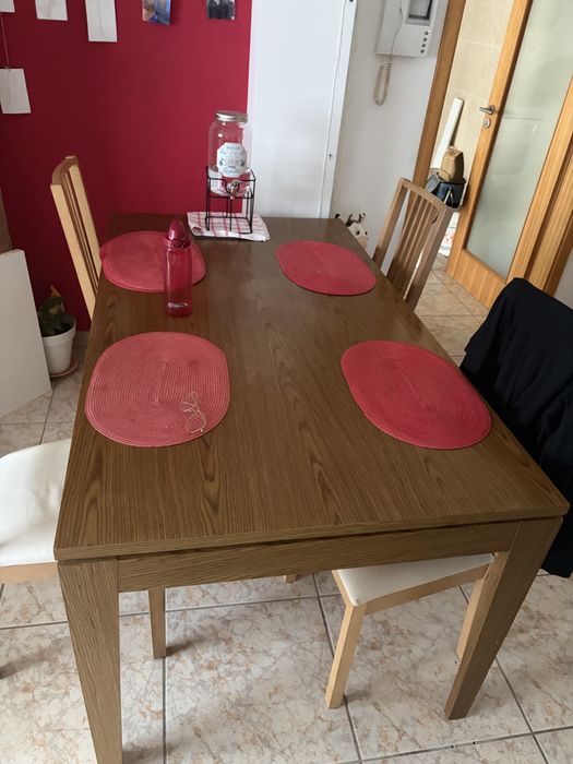 Mesa de madeira extensivel