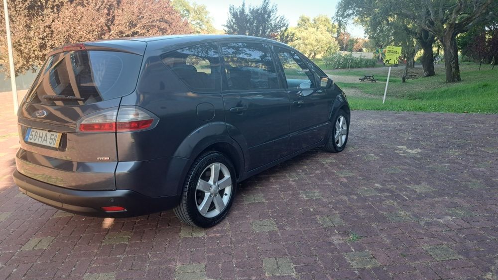 Ford S-Max — fotografia 2