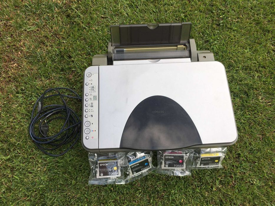 Impressora Compacta com Tinteiros Novos Incluídos