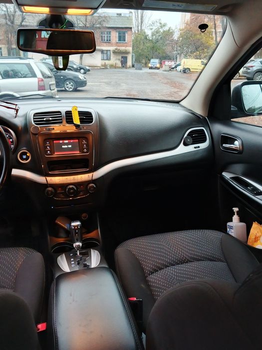 Додж джорні 2017р. 2,4 газ бензин