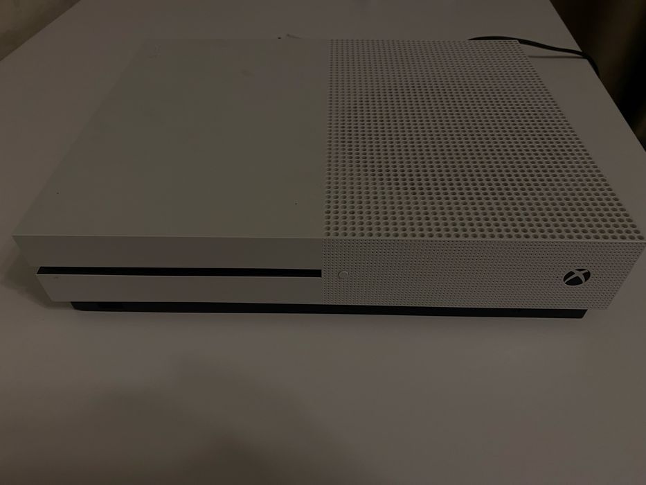 Xbox one s 1 требайт памʼяті