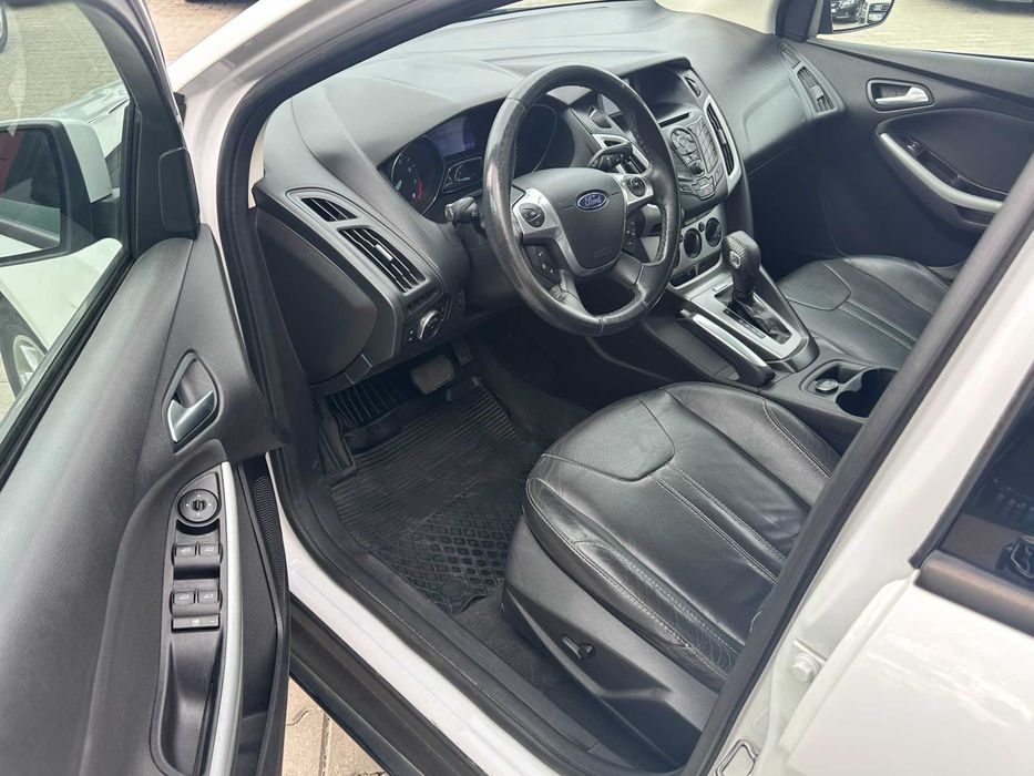 Ford Focus  2.0i  Automat