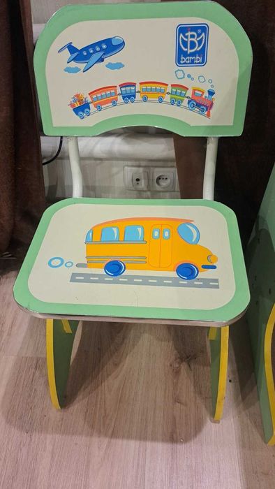 Школьная парта регулируемая