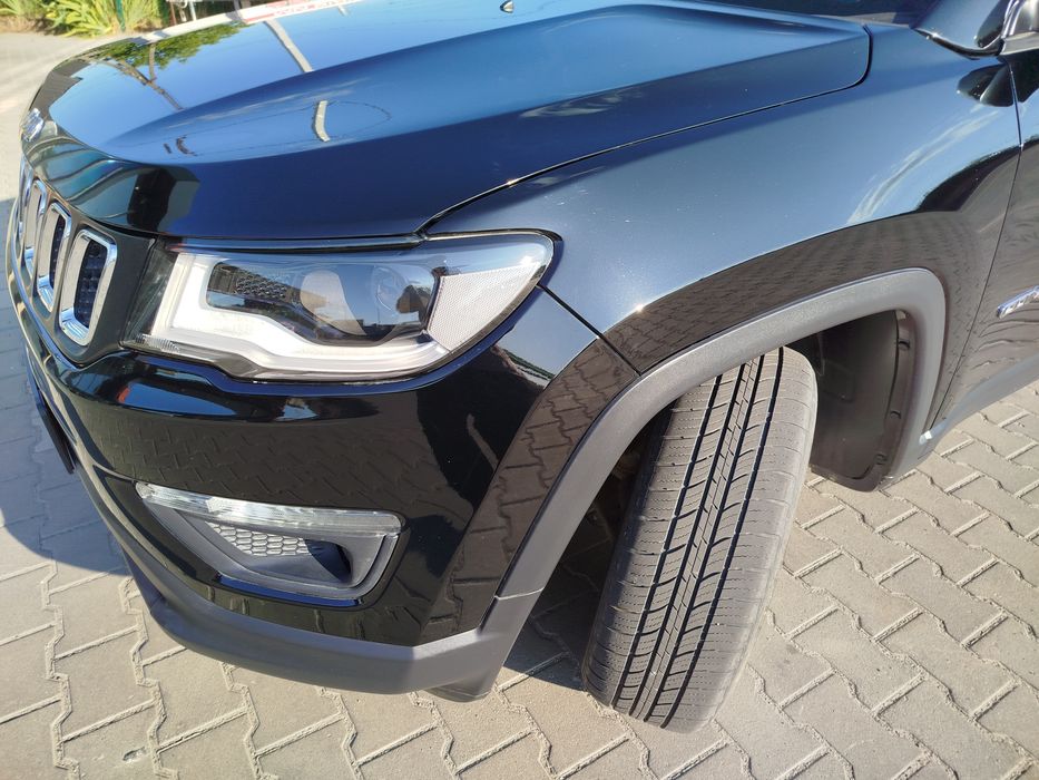 Продам свій автомобіль  Jeep Compass