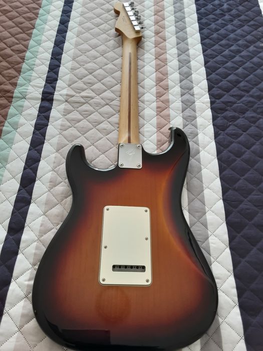 Fender Stratocaster Player Series
