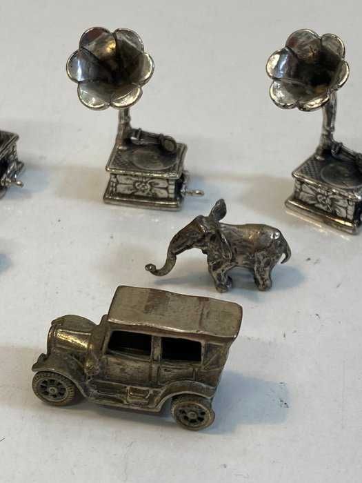 Prata gramafone elefante carro