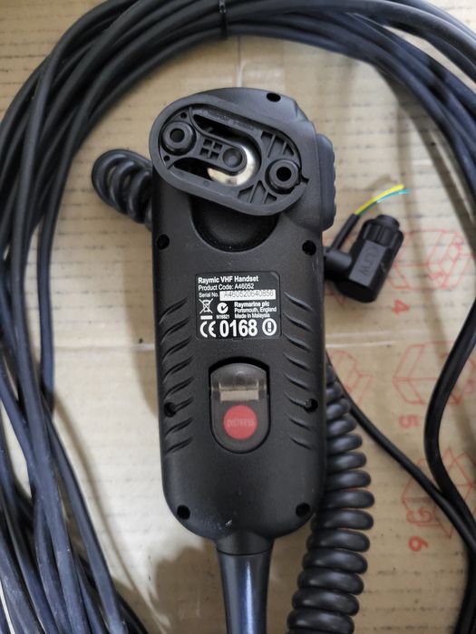 Морська радіостанція Raymarine RayMic A46052