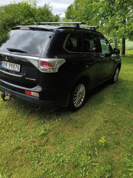 Mitsubishi Outlander 2012rok.7 osobowy. 2.0 benzyna. 4x4Ful opcja
