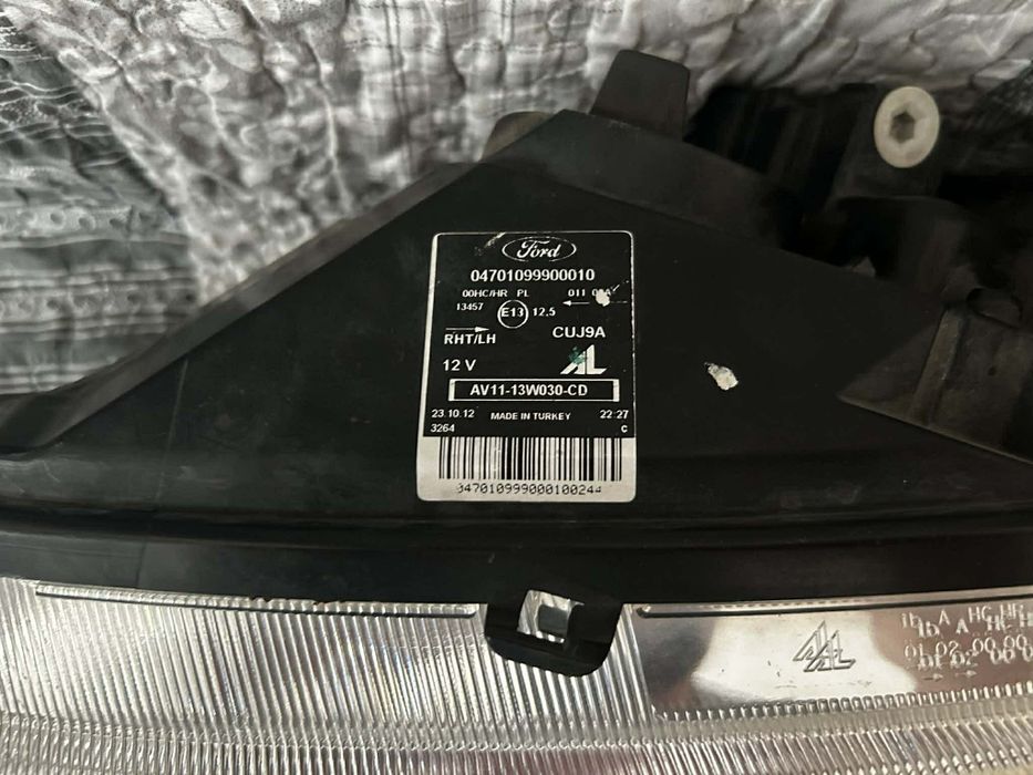 B-max Ford 2012, oryginalne lampy Lewa Prawa, przód