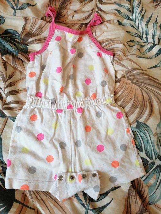 Uroczy kombinezon dla dziewczynki  firmy Carters