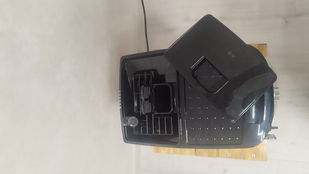 Кавова машина DeLonghi 
Ручне (панарелло)
Тип кави
Зернова
Мелена