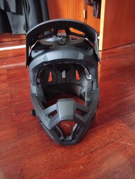 Capacete downhill para venda já com óculos