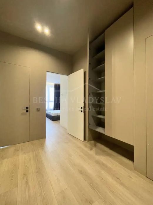 Оренда 2к шикарної квартири ЖК Comfort City Lagoon (9007)