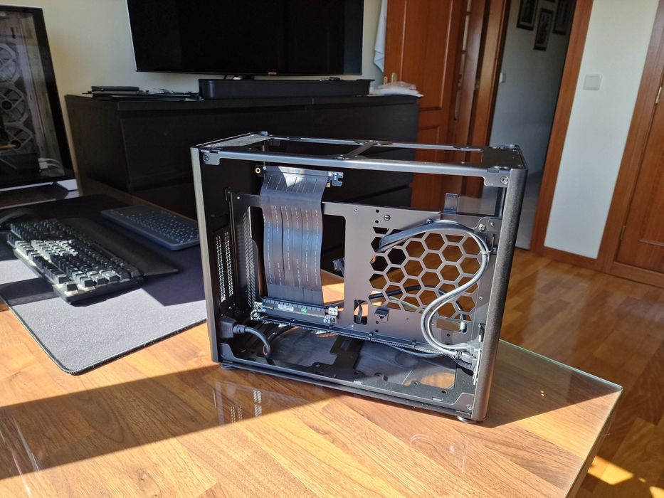 Caixa Mini-ITX Jonsbo A4 Black (APENAS CAIXA)