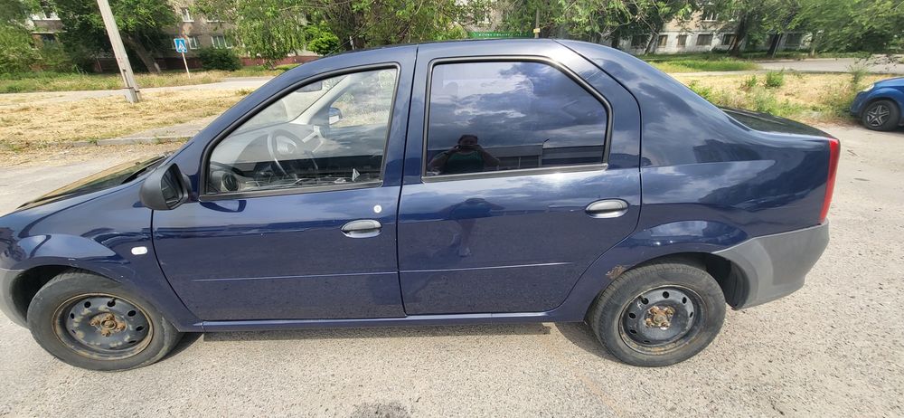 Renault Logan 2010