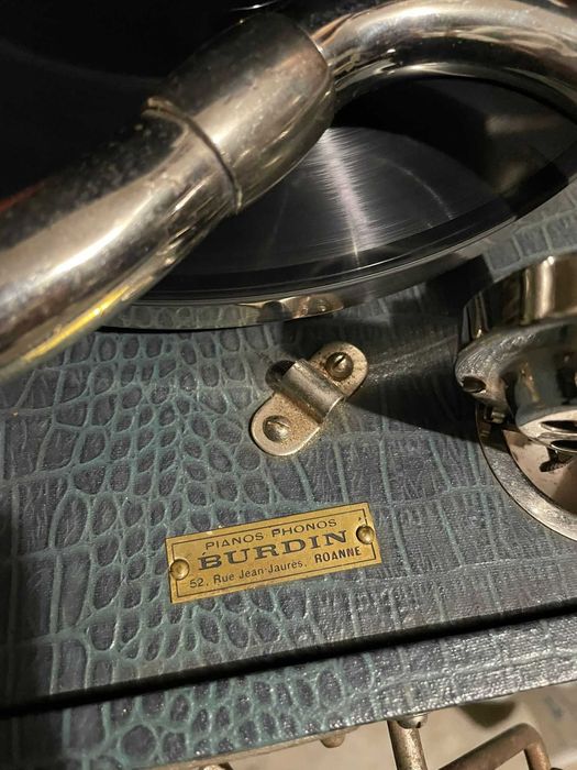 Gramofone antigo francês