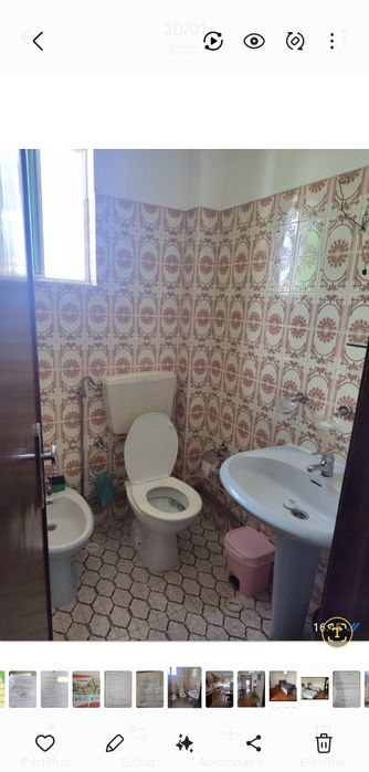 Quarto pra casal a 3 minutos a pé da estação de comboio de alhos vedros , .