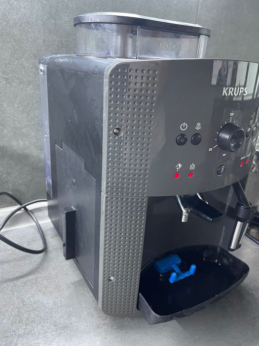 Кавоварка Крупс EA81 (под ремонт или на запчасти )