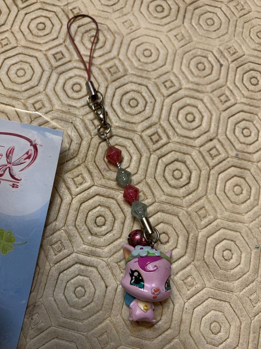 Carteira Winx Club + 3 porta chaves Love Pet (2 novos e 1 usado)