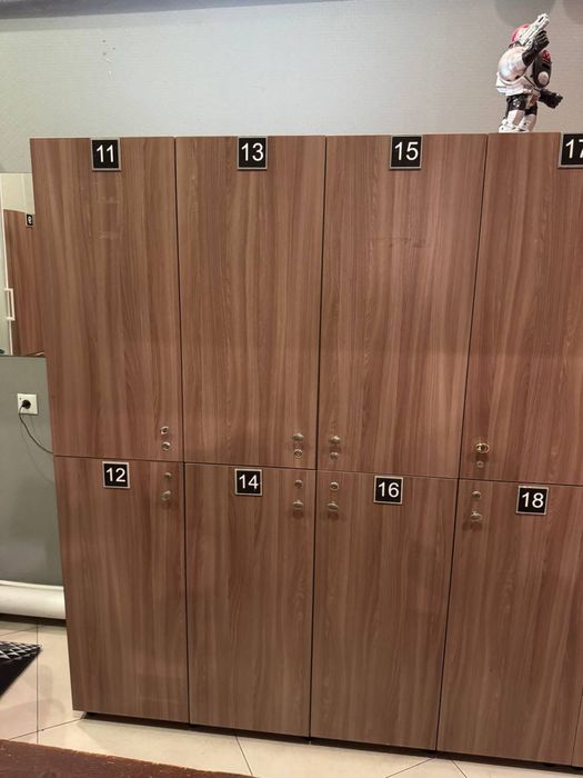 Секційні шафи для спортзалу