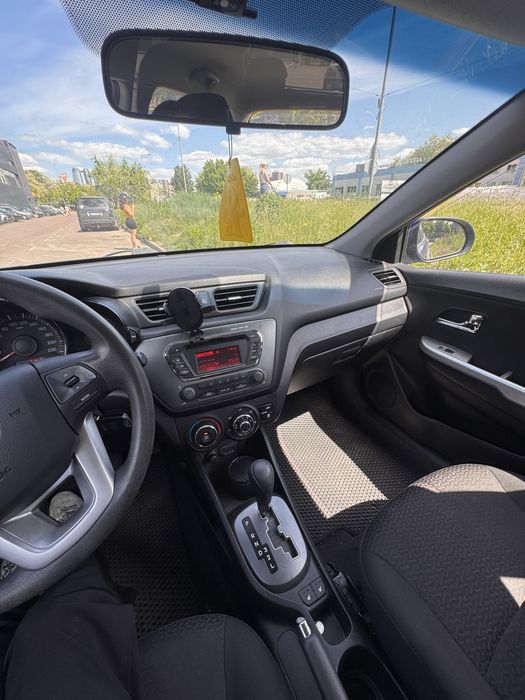 Kia rio 2012 авто