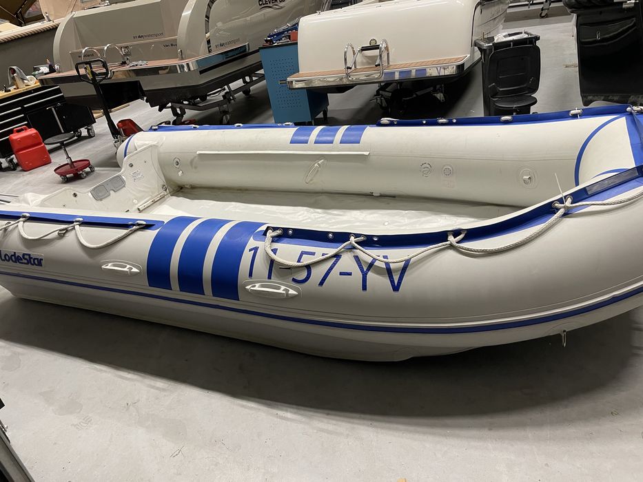 Ponton Lodestar 430