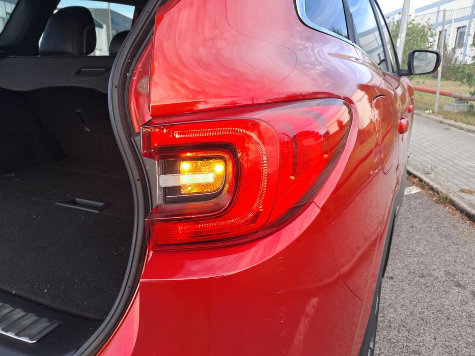 Renault kadjar automático, gasolina, câmara traseira, sensores de estacionamento, cruise control, avisador de mudança de faixa, luzes led, etc