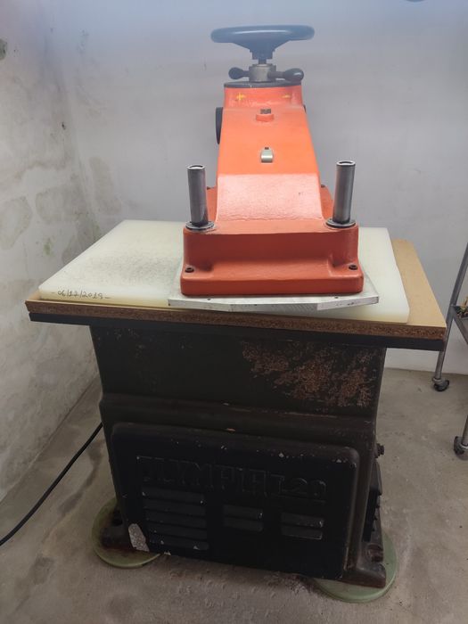 Manual Cutting Scale437155469041356801