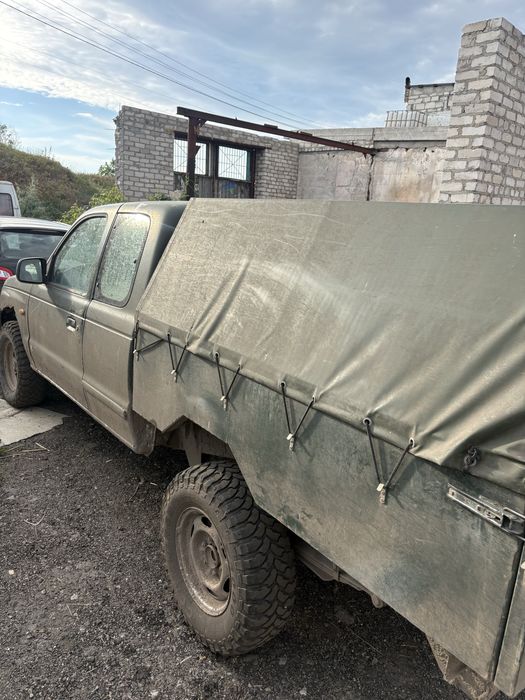 Форд пикап на боевом ходу