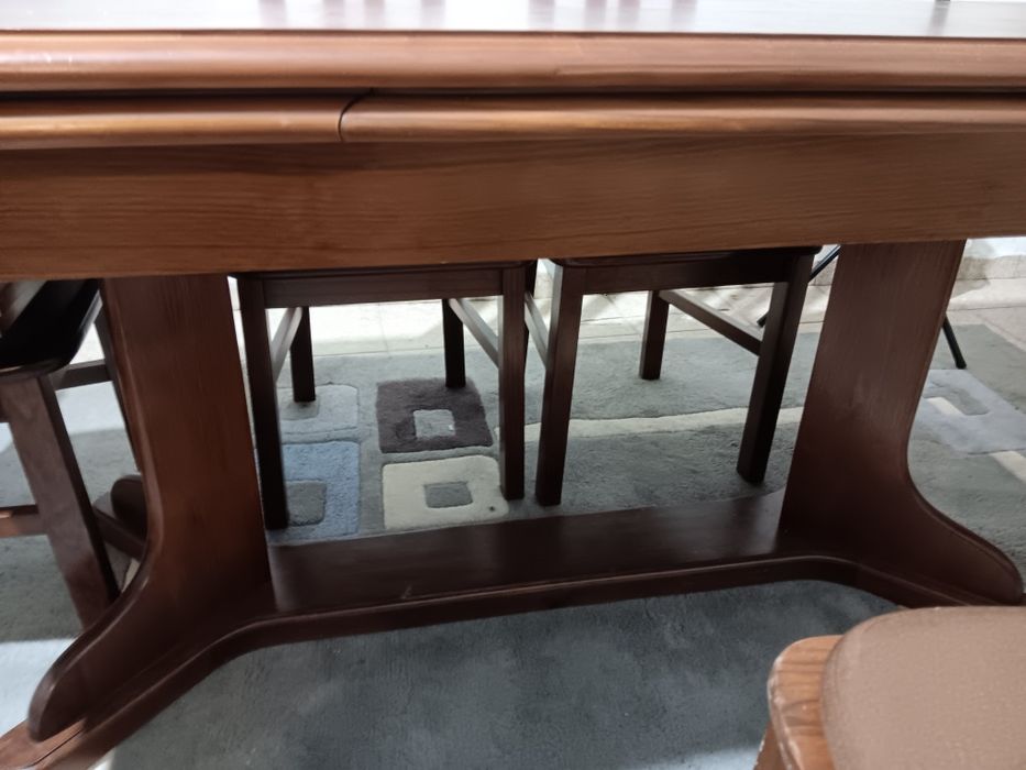 Mesa de jantar com 6 cadeiras