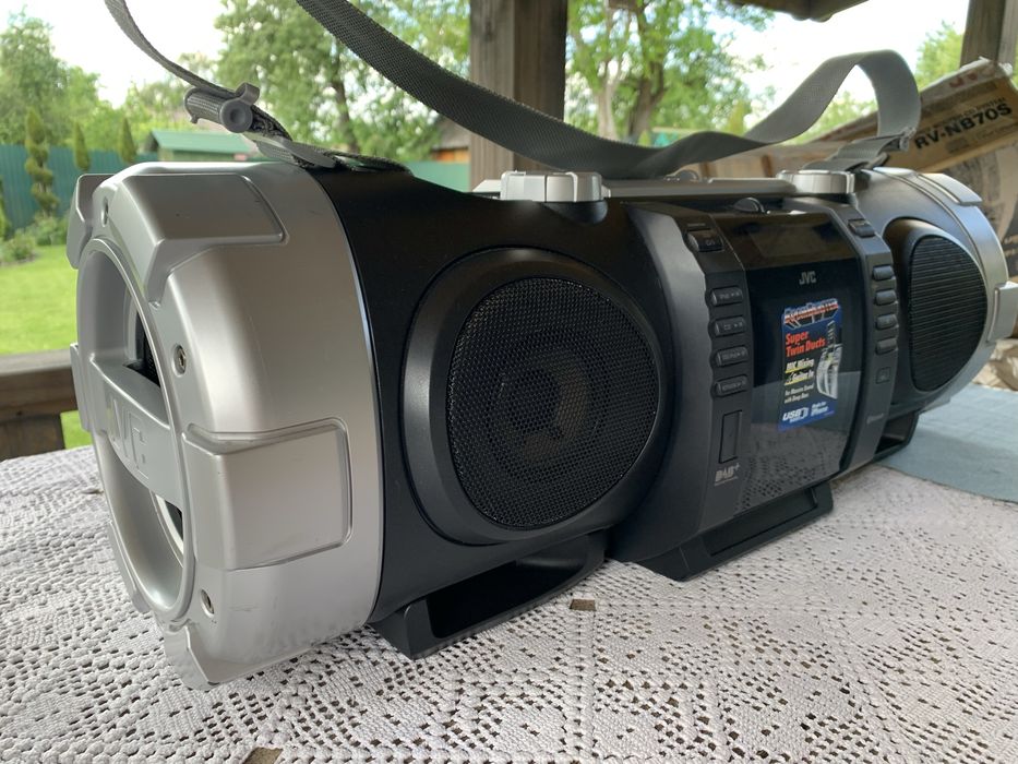 Бумбокс JVC RV- NB100 B