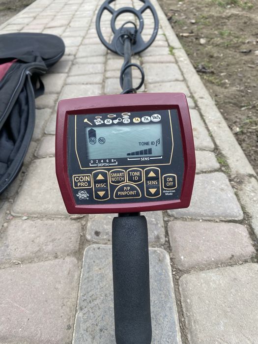 Продам металошукач