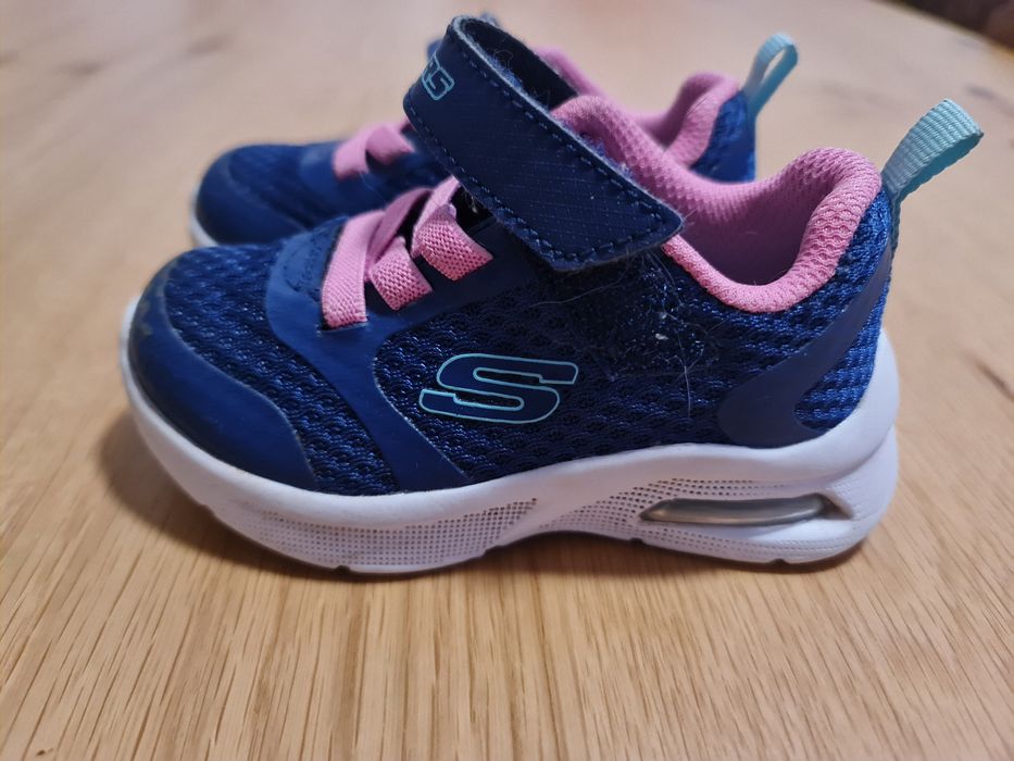 Ténis Skechers menina