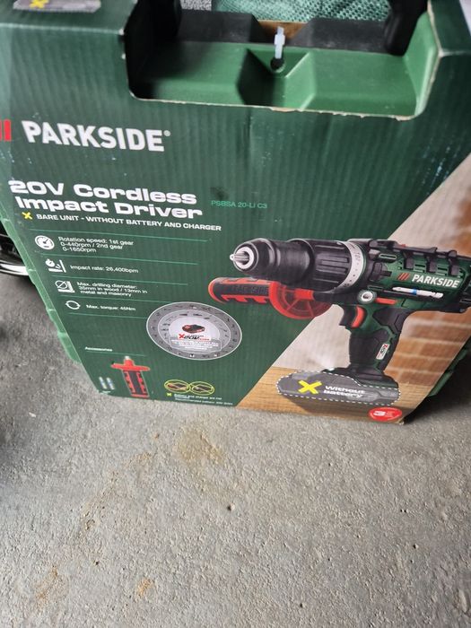 Wiertarko wkrętarka udarowa w walizce