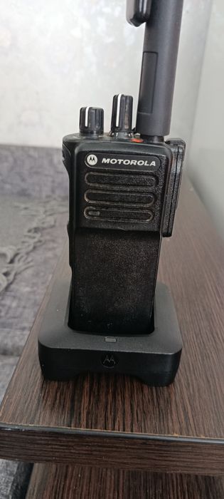 Рація Motorola DP4400E