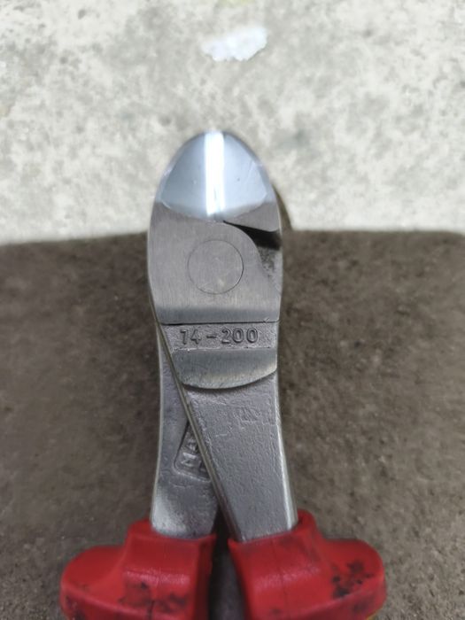 Szczypce knipex uzywane