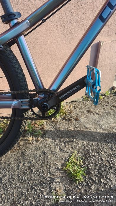 Cube flying circus nova