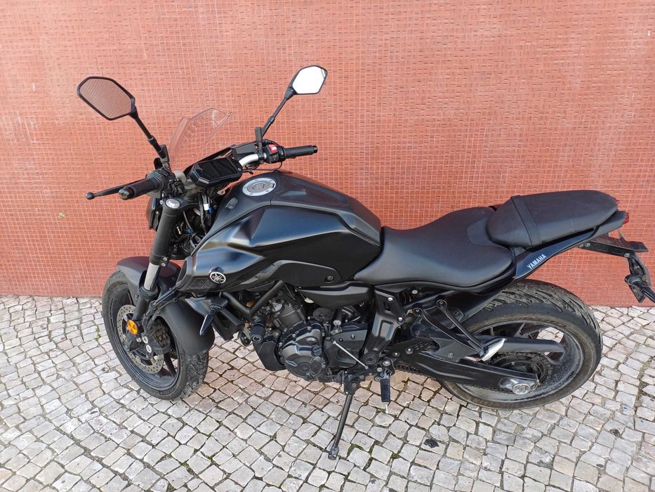 moto yamaha mt-07