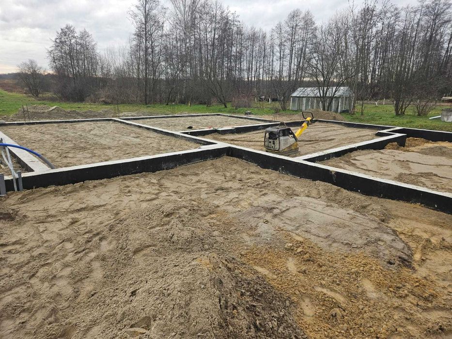 Zasypywanie fundamentów