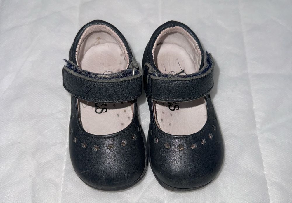 Sapatos de menina