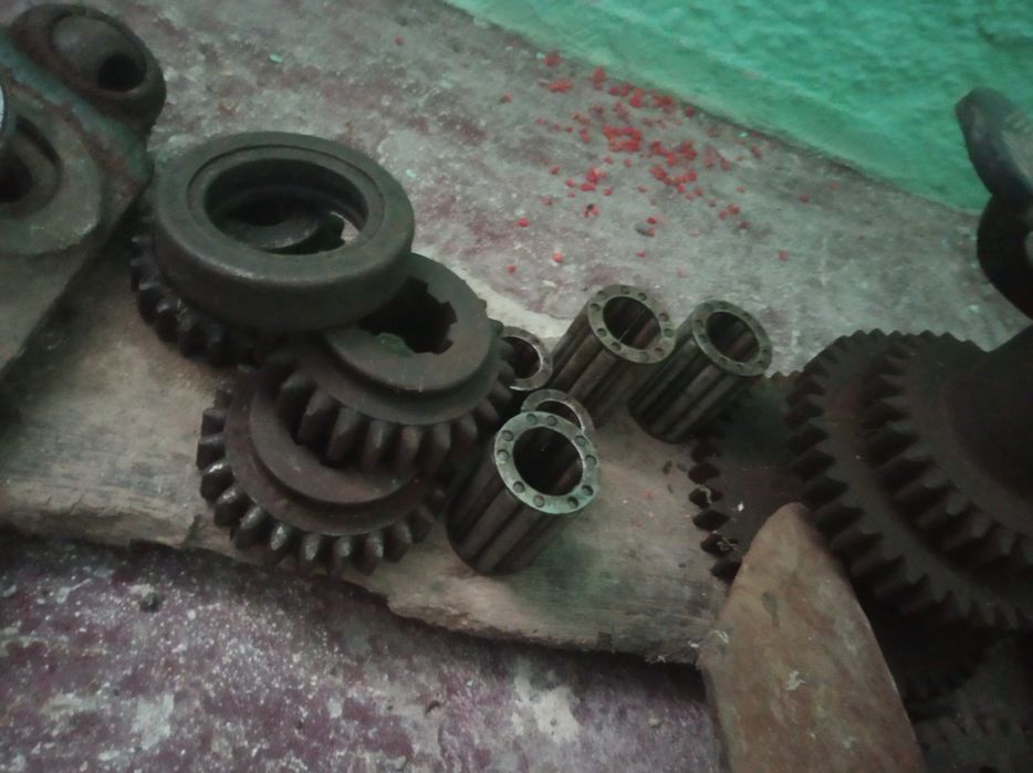 Шестерні до коробки ГАЗ-52