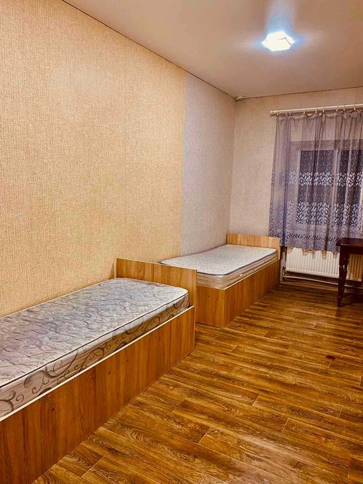 Оренда, здаються кімнати в приватному гуртожитку, можно проживати від 1 до 3 людей і більше, є різні варіанти звертайтесь, проживання від 1 го місяця