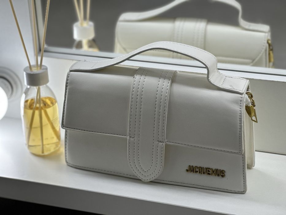 Нова чорна сумка