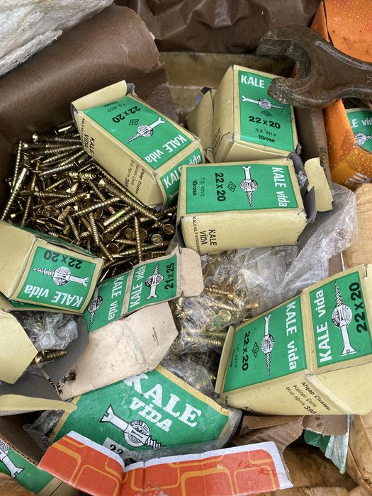 Продам метизи нові різні