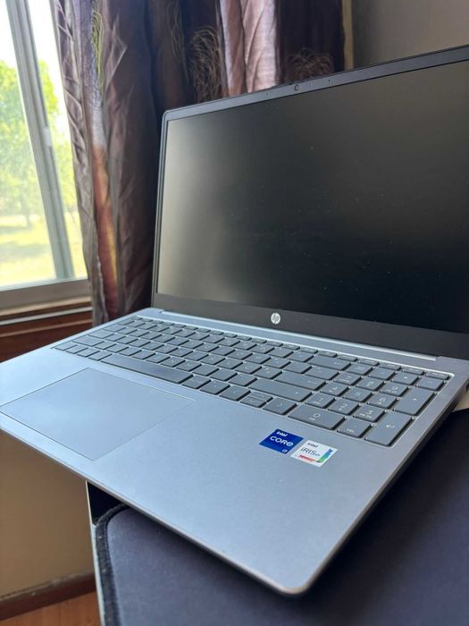 HP Laptop - 8Gb RAM