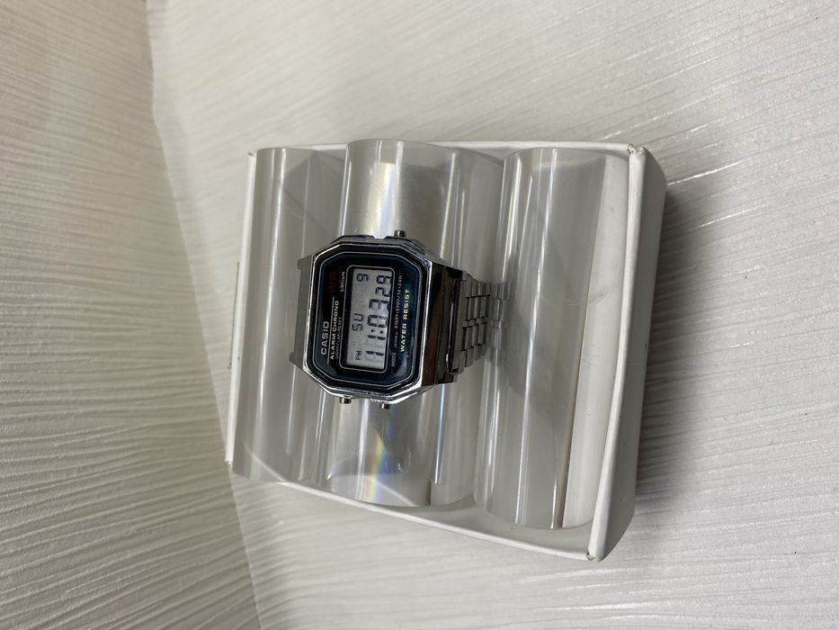 Часы Casio vintage ICONIC