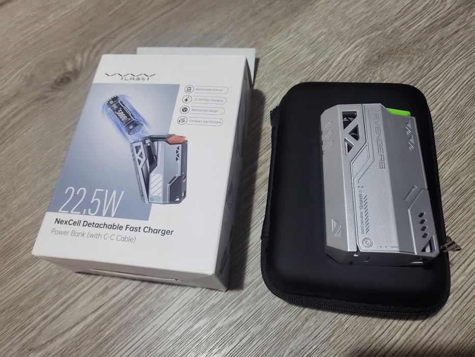 Ноаий оригінальний PowerBank 5000+5000 mAh . ( змінні акамулятори )