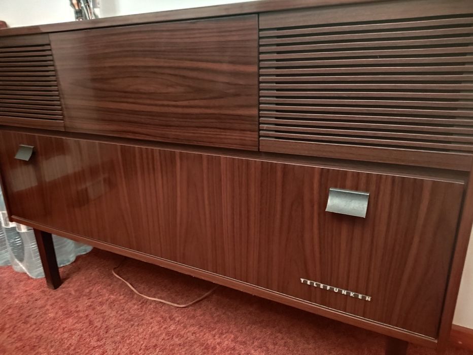 Venda de móvel Telefunken